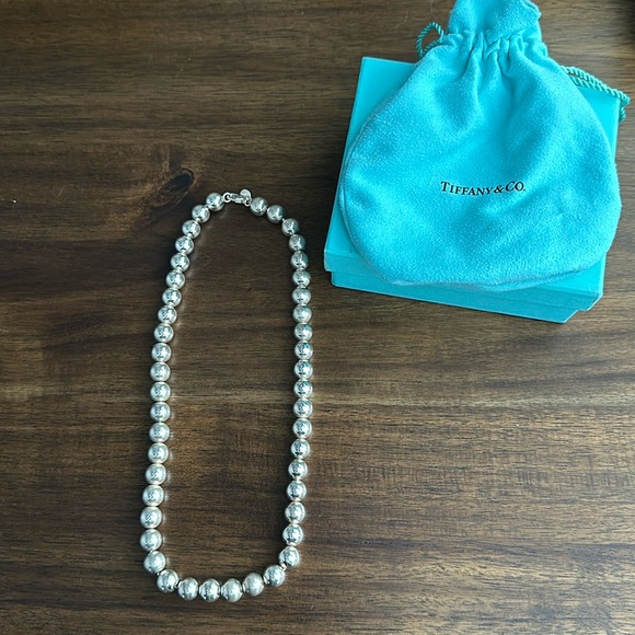 Tiffany Hardware Pearl Necklace - Picture 2 of 8